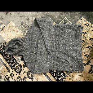 Old Navy Sweater hooded